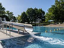 Rutsche im Hallen-Freibad_Berkheim