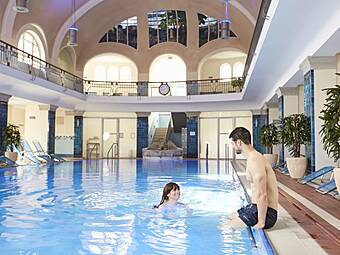 Merkelsches Schwimmbad Mineralbad